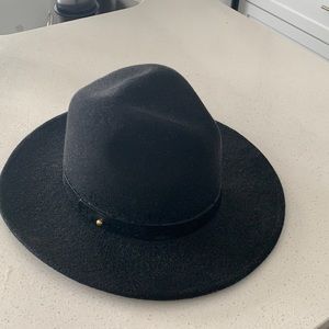 Lack of Color Black Hat!